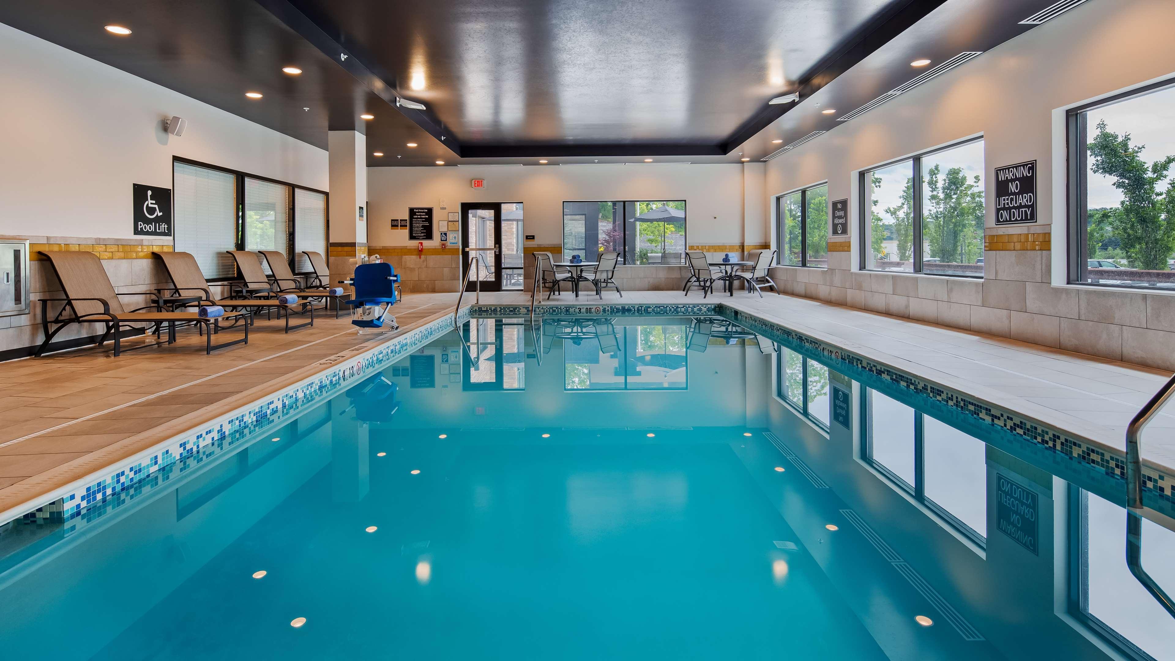 Best Western Plus Gallup Inn & Suites Экстерьер фото