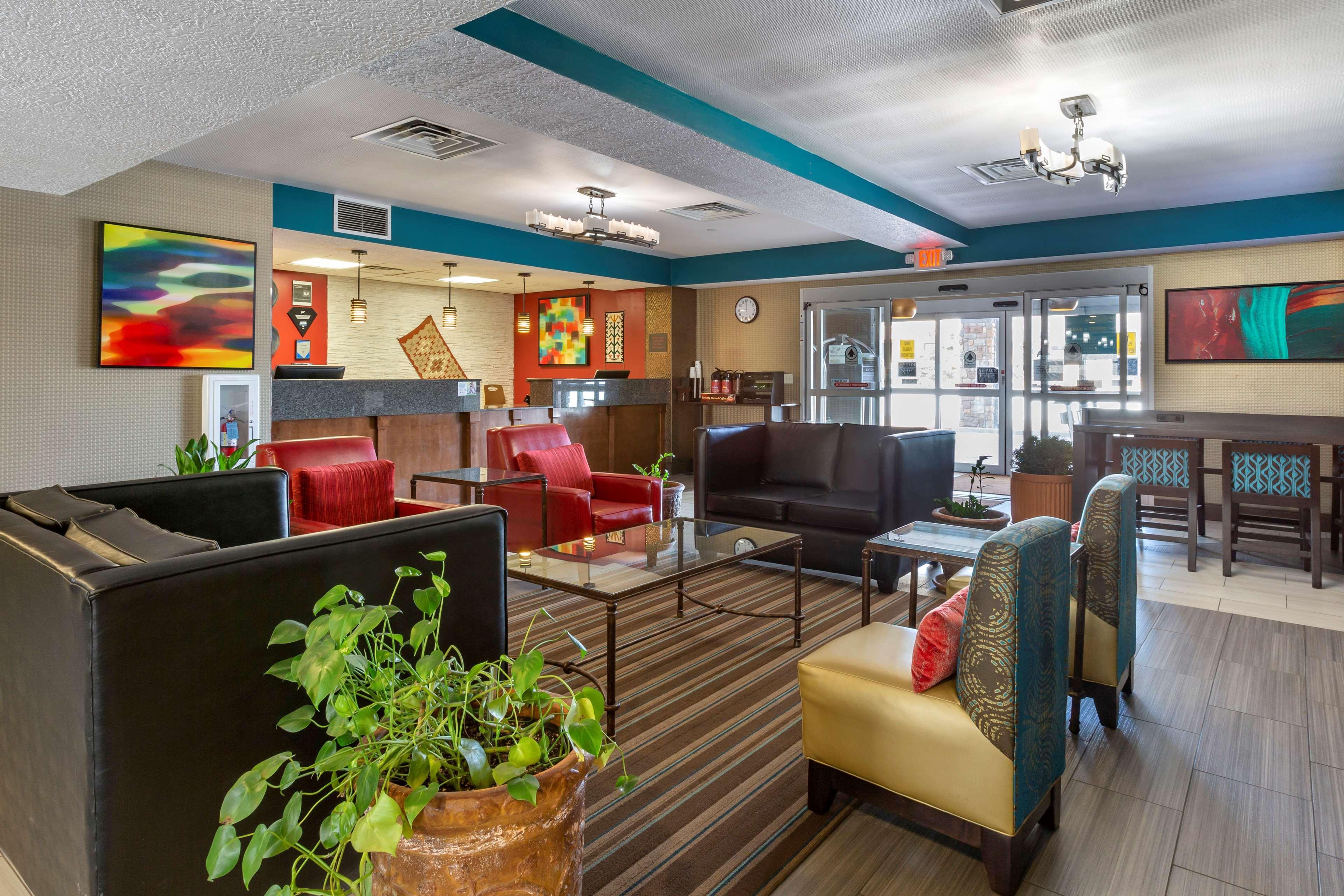 Best Western Plus Gallup Inn & Suites Экстерьер фото