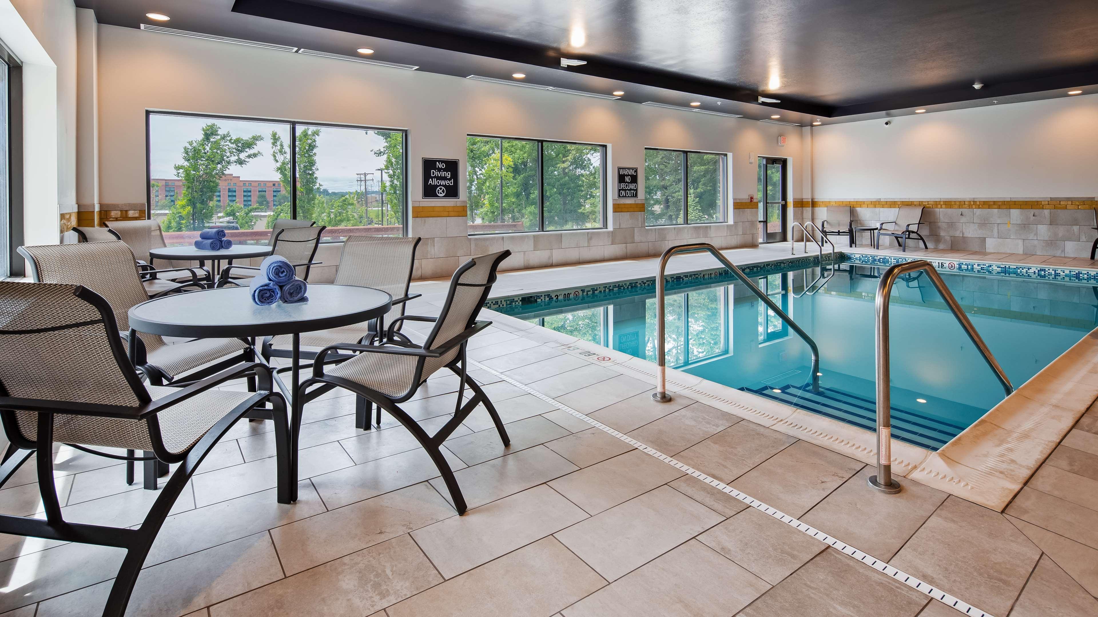 Best Western Plus Gallup Inn & Suites Экстерьер фото