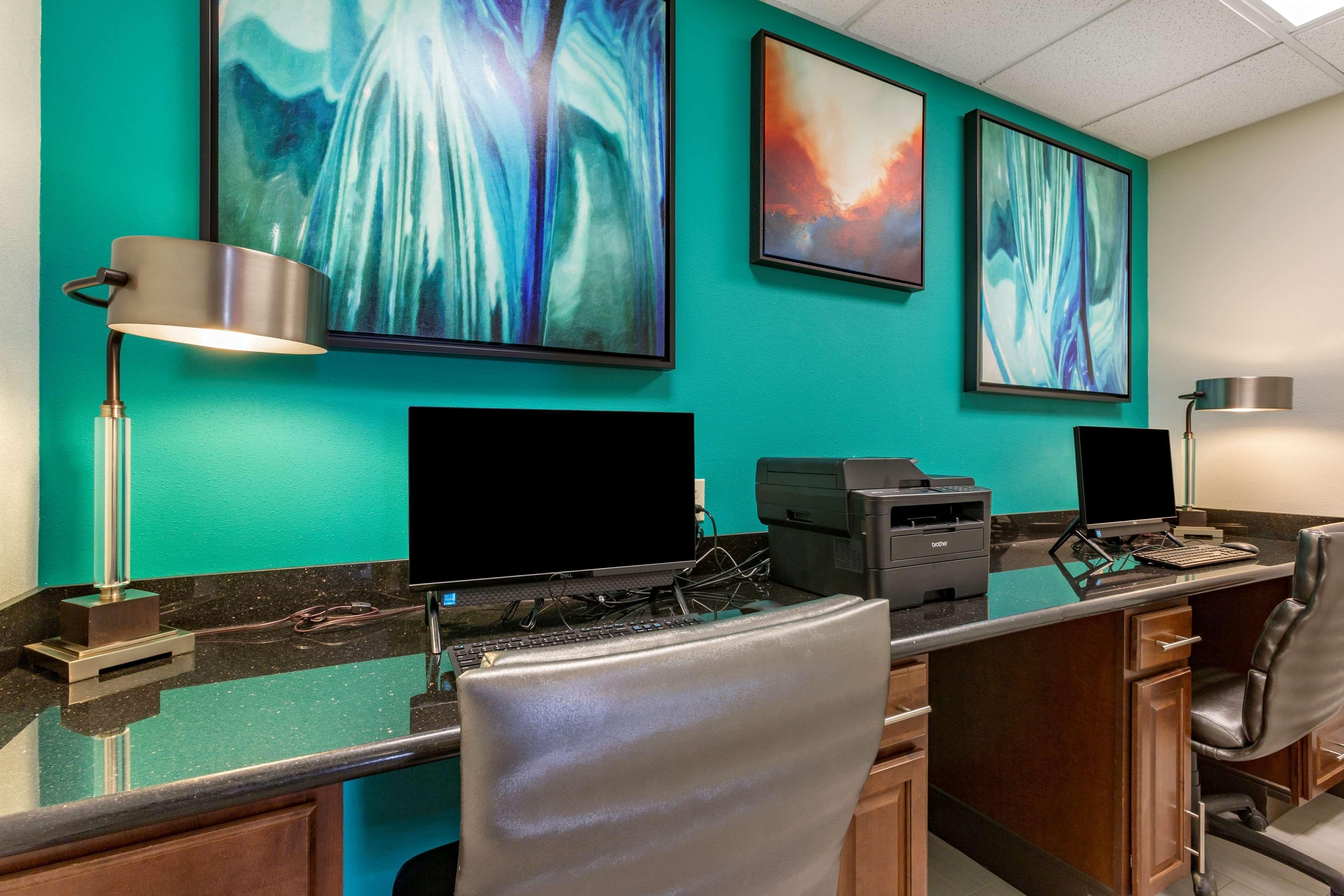 Best Western Plus Gallup Inn & Suites Экстерьер фото