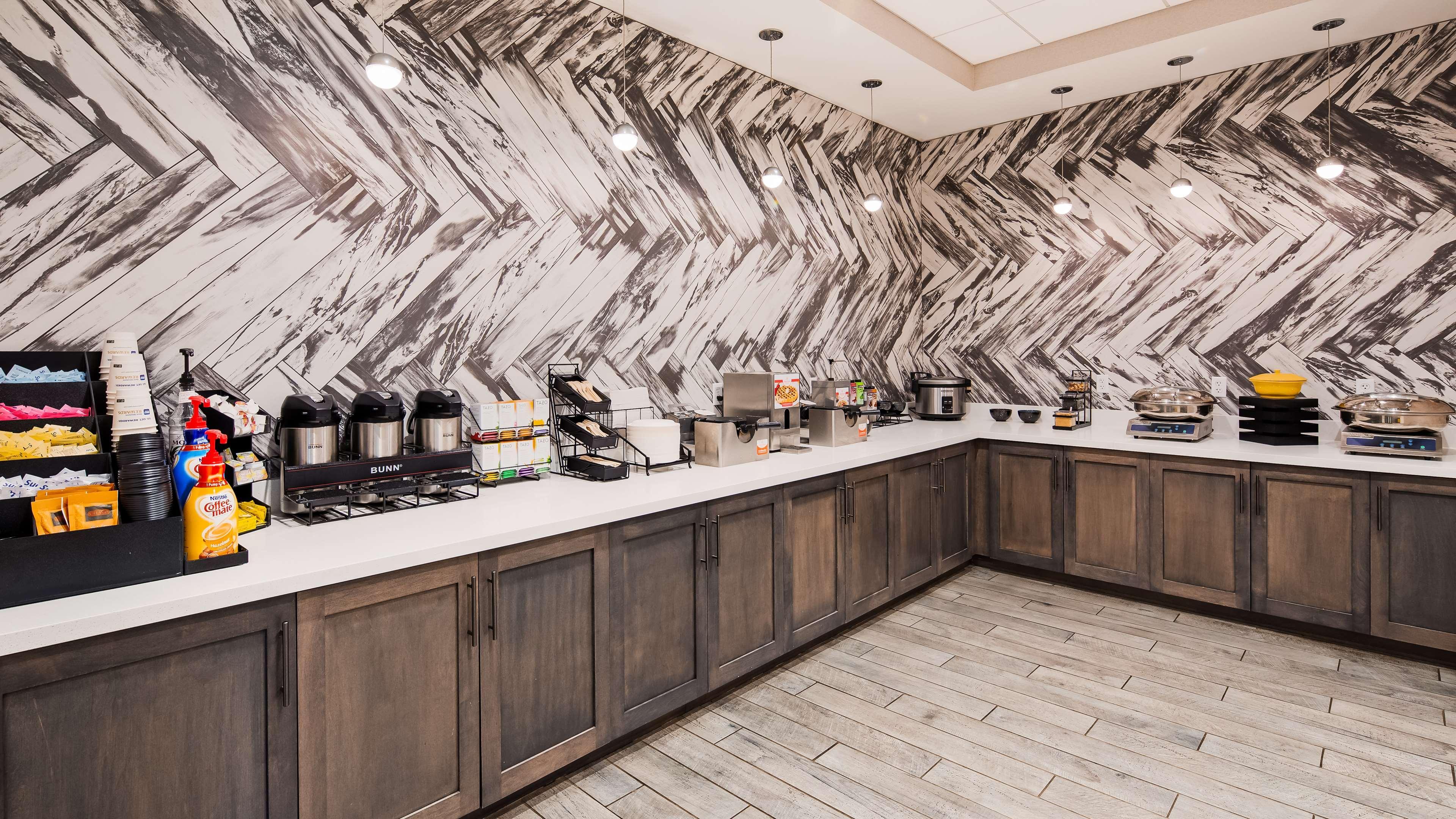Best Western Plus Gallup Inn & Suites Экстерьер фото